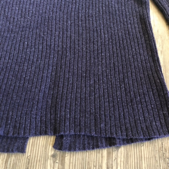 New American Eagle ribbed sweater with back slit and bell sleeves - Picture 4 of 11